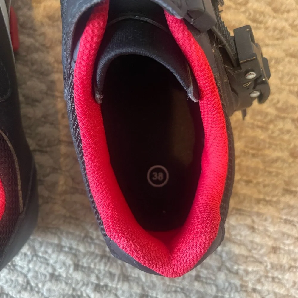 Peloton Cycling Shoes Black Pink Women’s EU 38 Indoor Spin Bike Shoes Clip-In - Picture 5 of 8